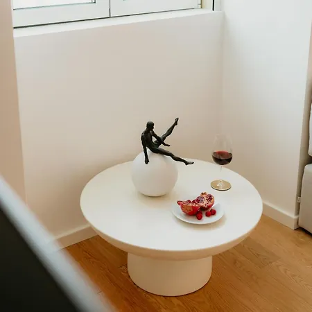 Mary Pink - No 1b - Lovely Two-bedroom * ליסבון